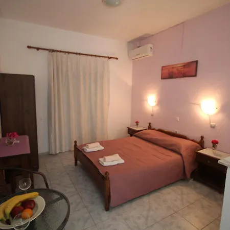 Tony'S Apartments Agios Georgios  Exteriér fotografie