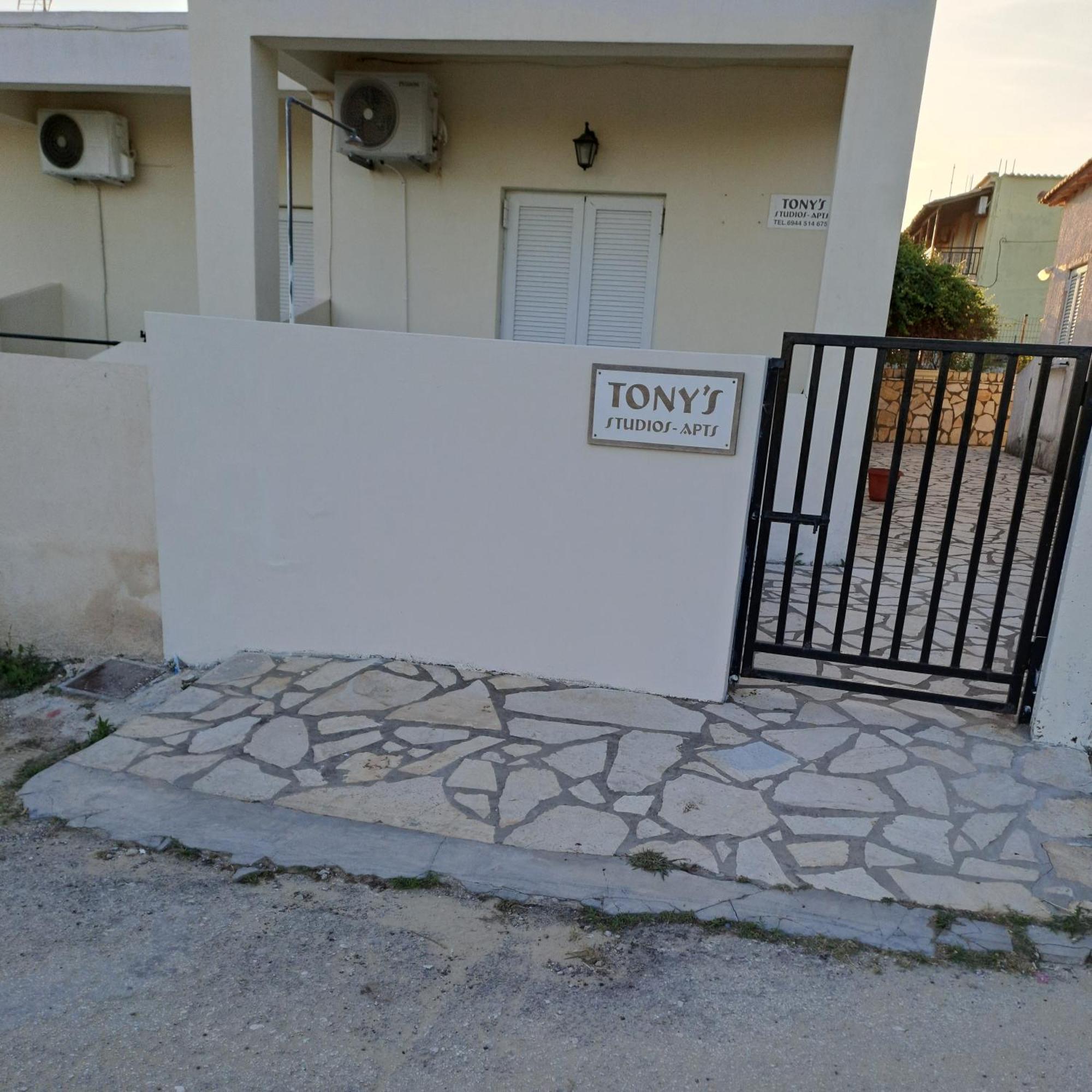Apartment Tony's